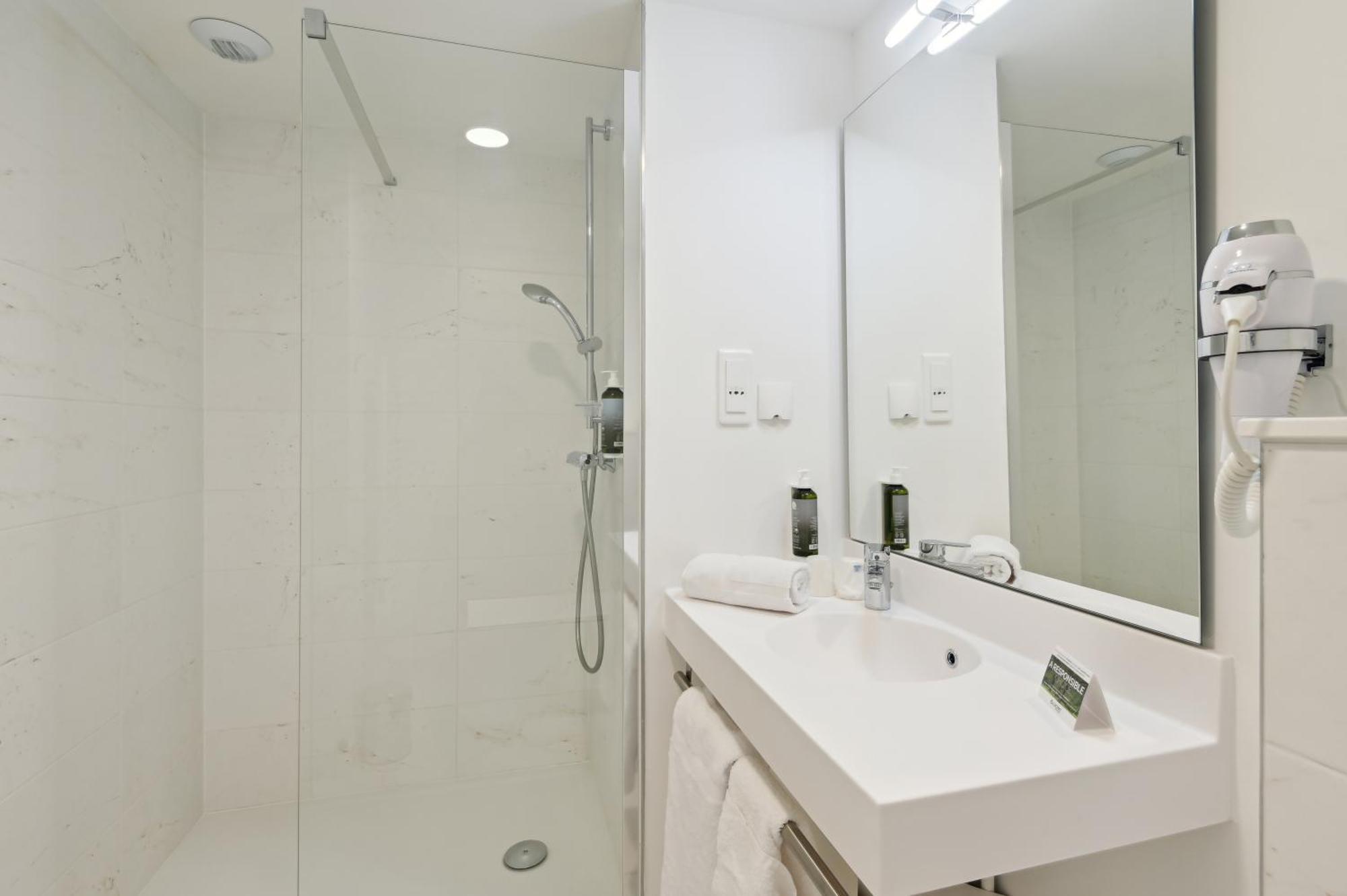 All Suites Paris Ouest Colombes Bois-Colombes Zimmer foto